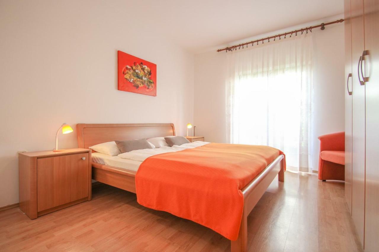 Alenka Orange Apartment Novigrad  Exterior photo