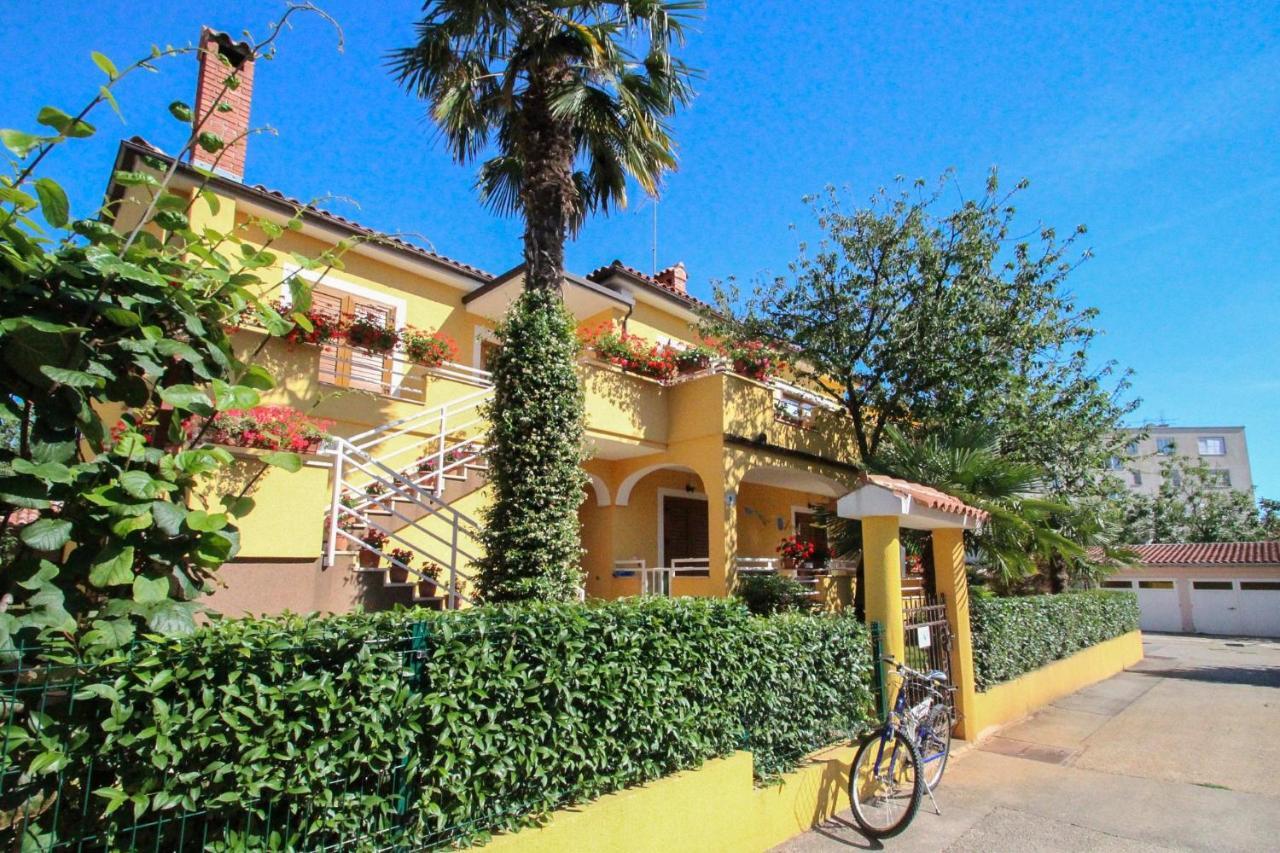 Alenka Orange Apartment Novigrad  Exterior photo